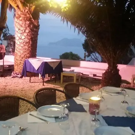 بيت ضيافة La Rosa Pecorini