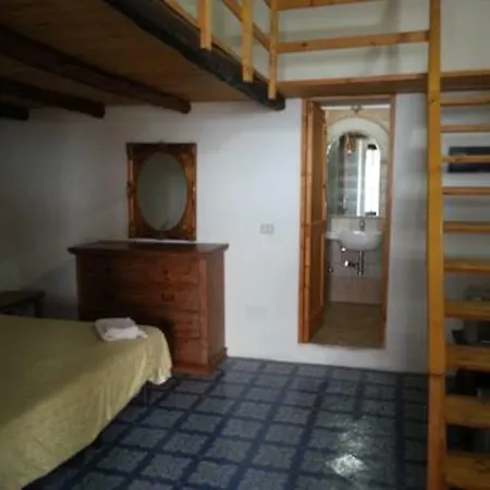 La Rosa בית הארחה Pecorini