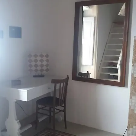 La Rosa בית הארחה