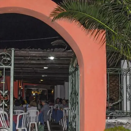 בית הארחה La Rosa *